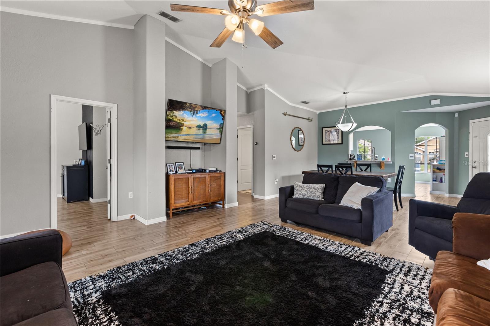 2643 Pine Glen Court, FL