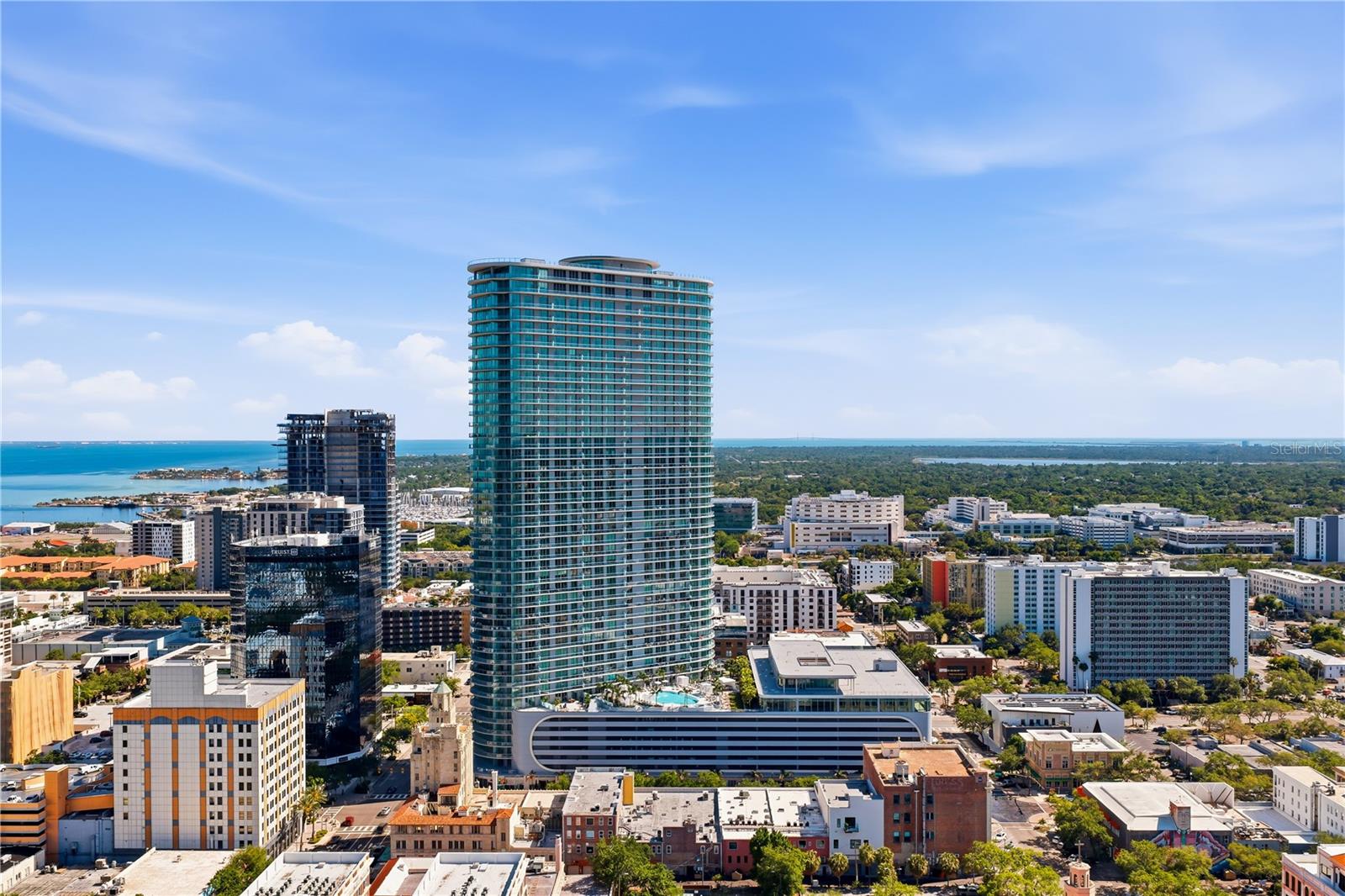 400 Central Ave, FL