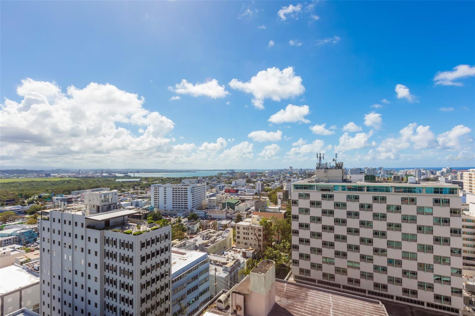 C. Bolivar Cobians Plaza Avenue, PR