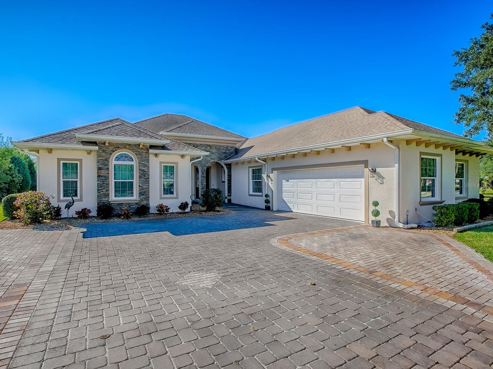 5517 Meadow Hill Loop, FL