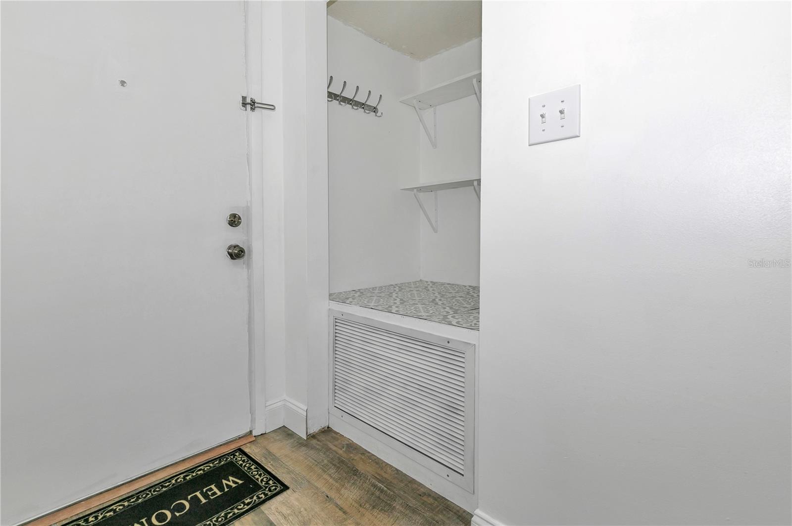 637 Silver Pass, FL