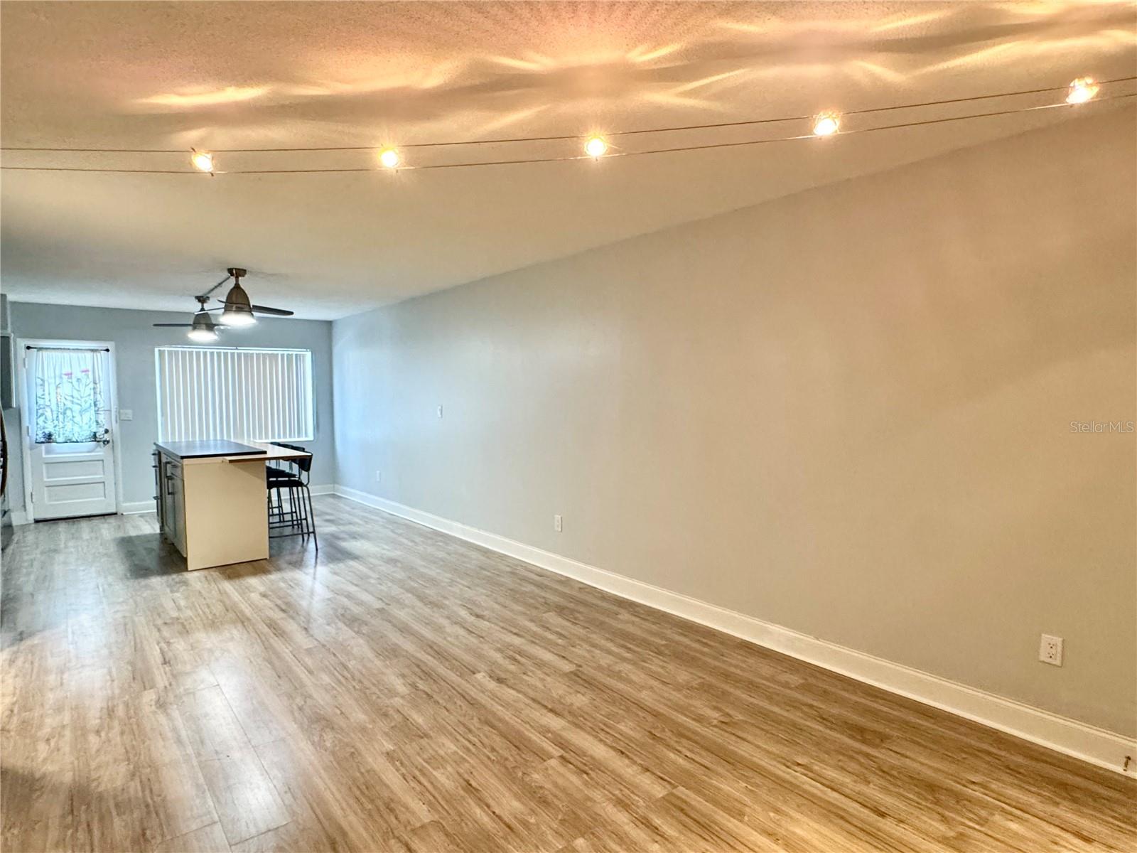 825 Primrose Drive, FL