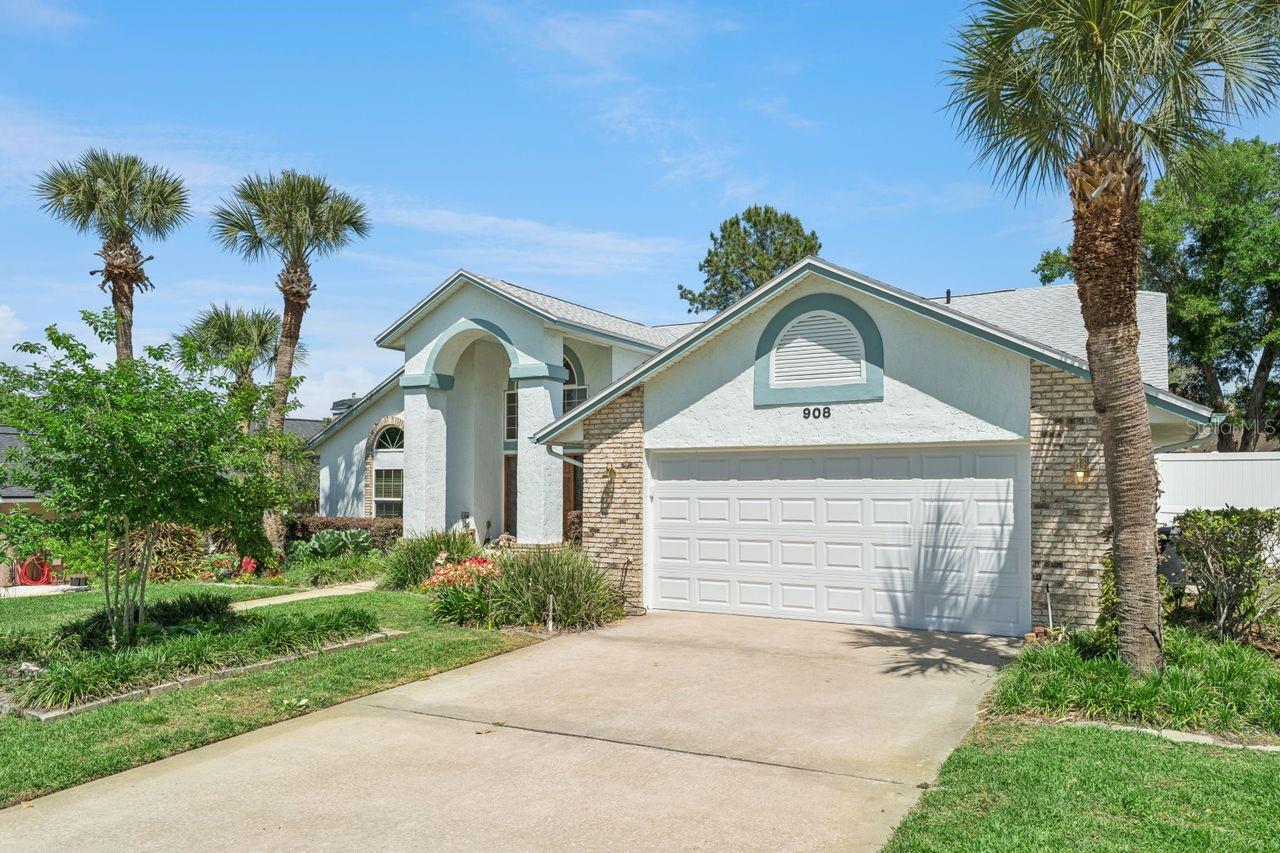 908 Almond Tree Circle, FL