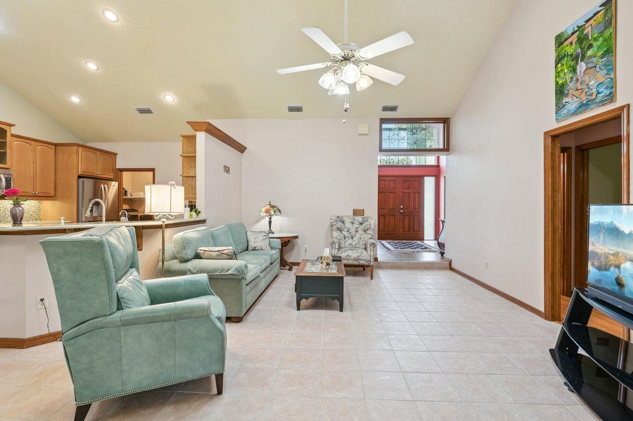 908 Almond Tree Circle, FL