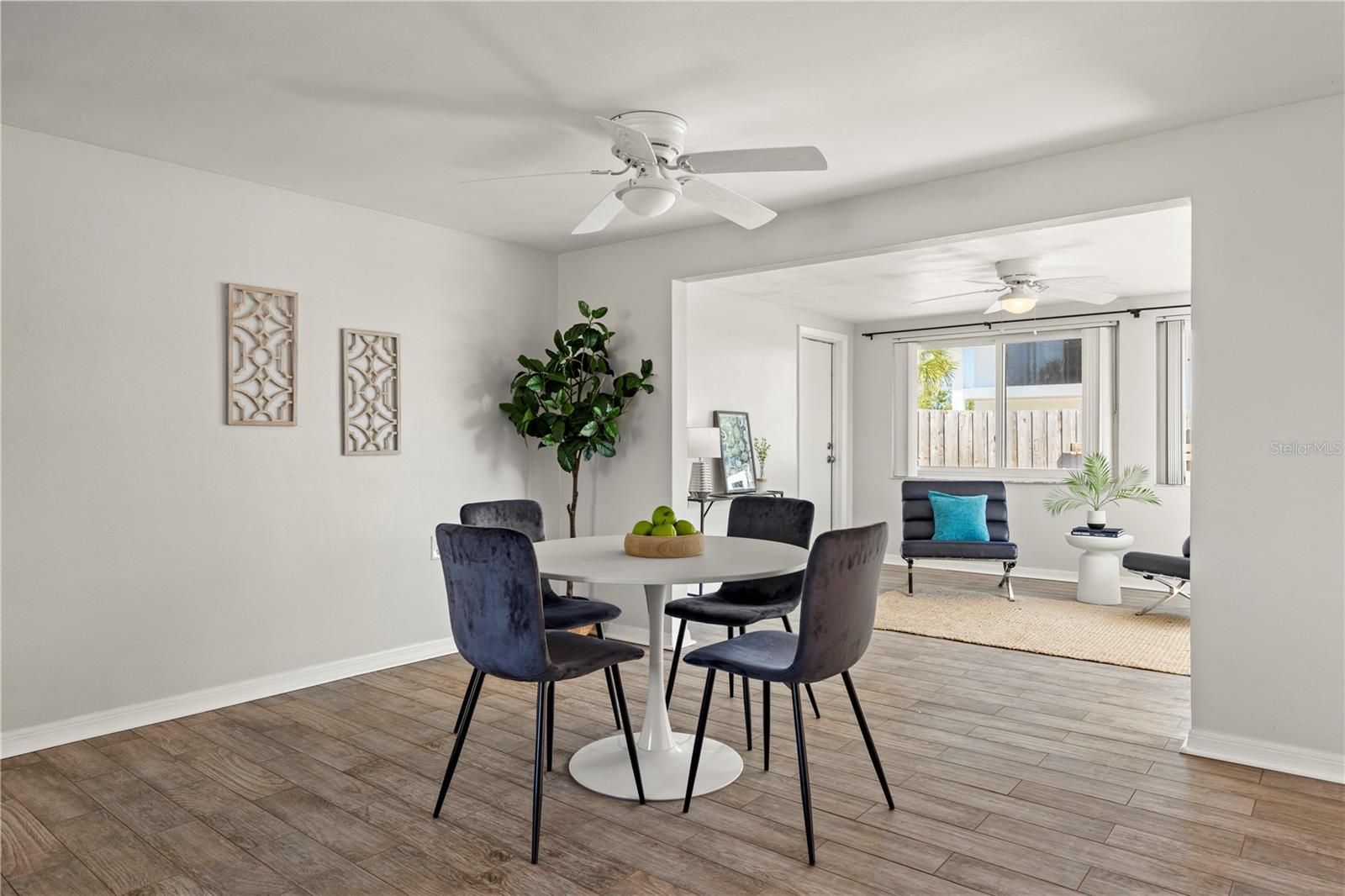 5041 Bay Boulevard, FL