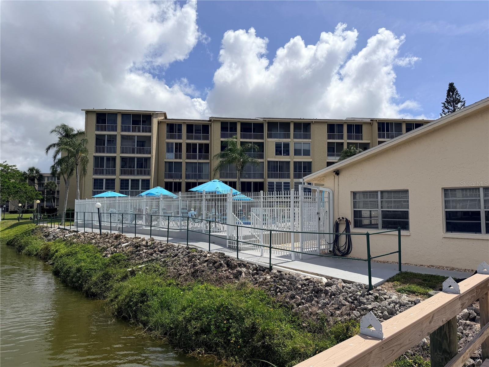 3621 Lake Bayshore Drive, FL