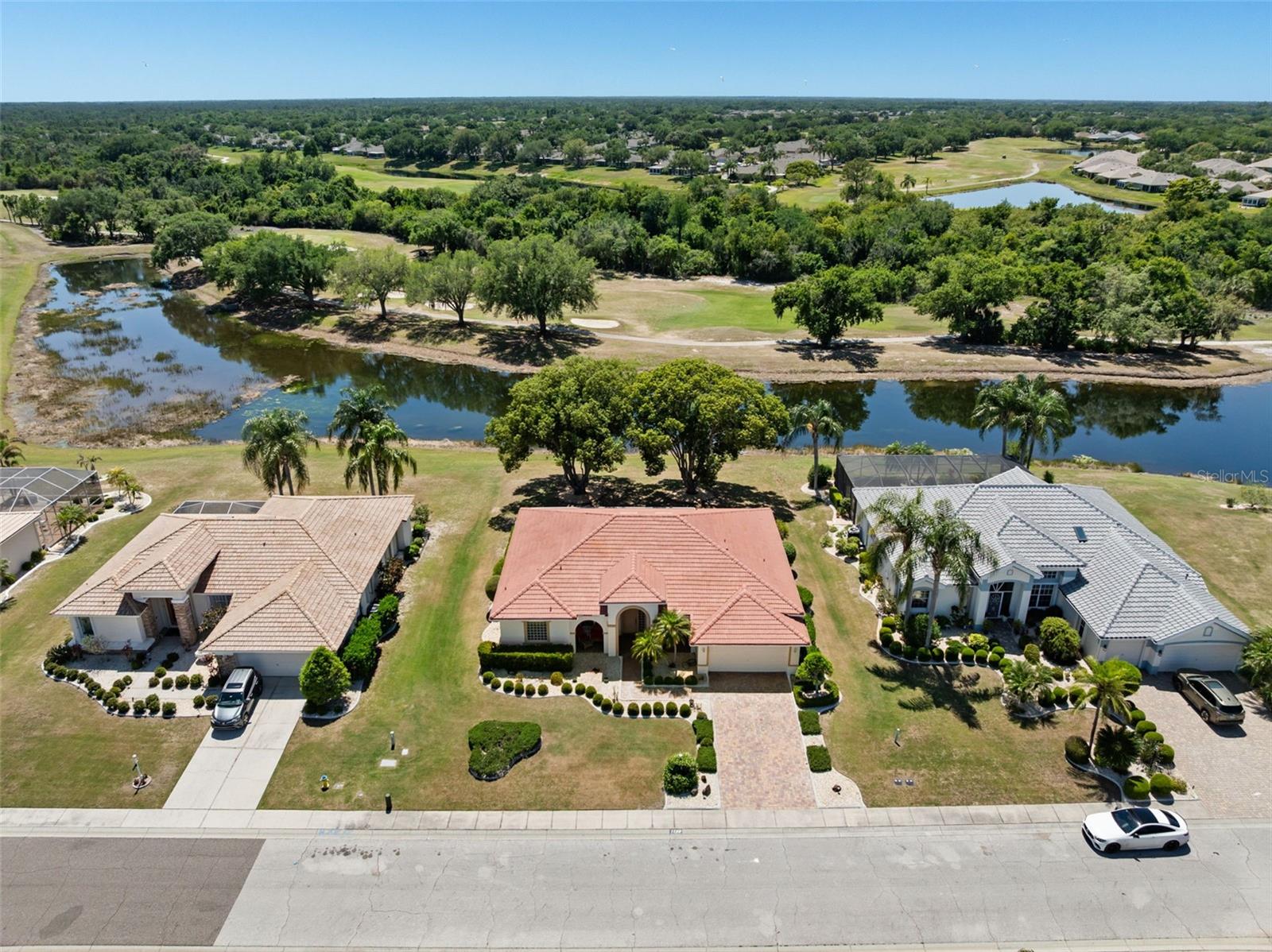 1134 Signature Drive, FL
