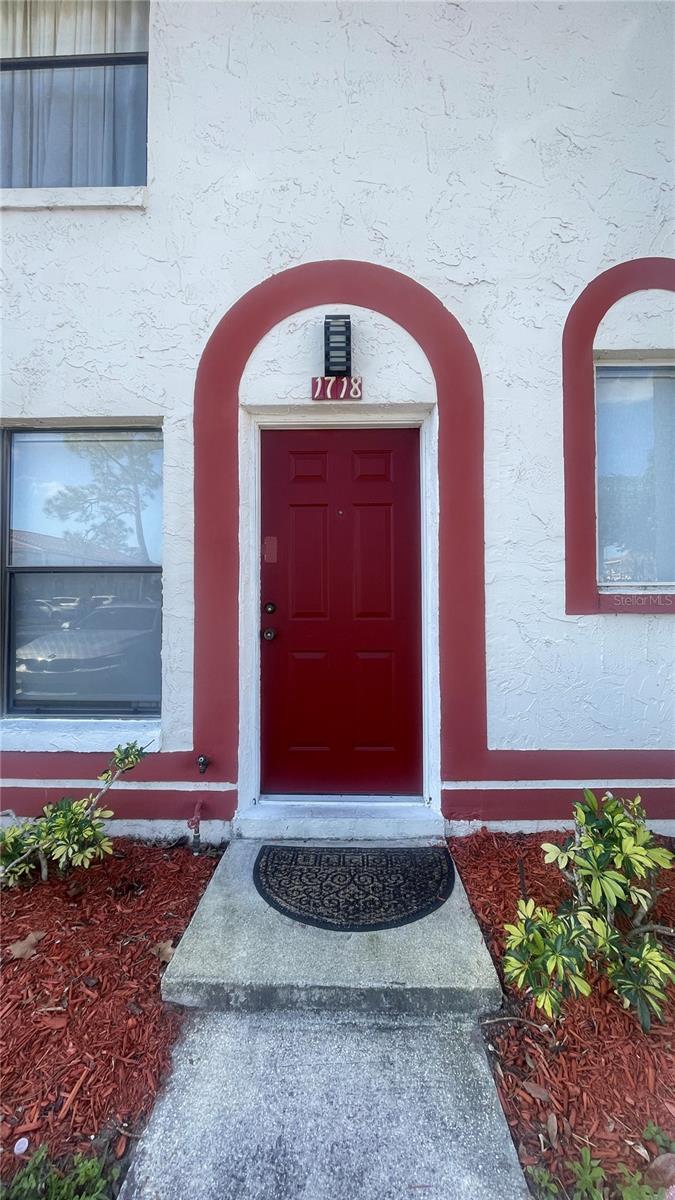 1718 Silver Creek Court, FL