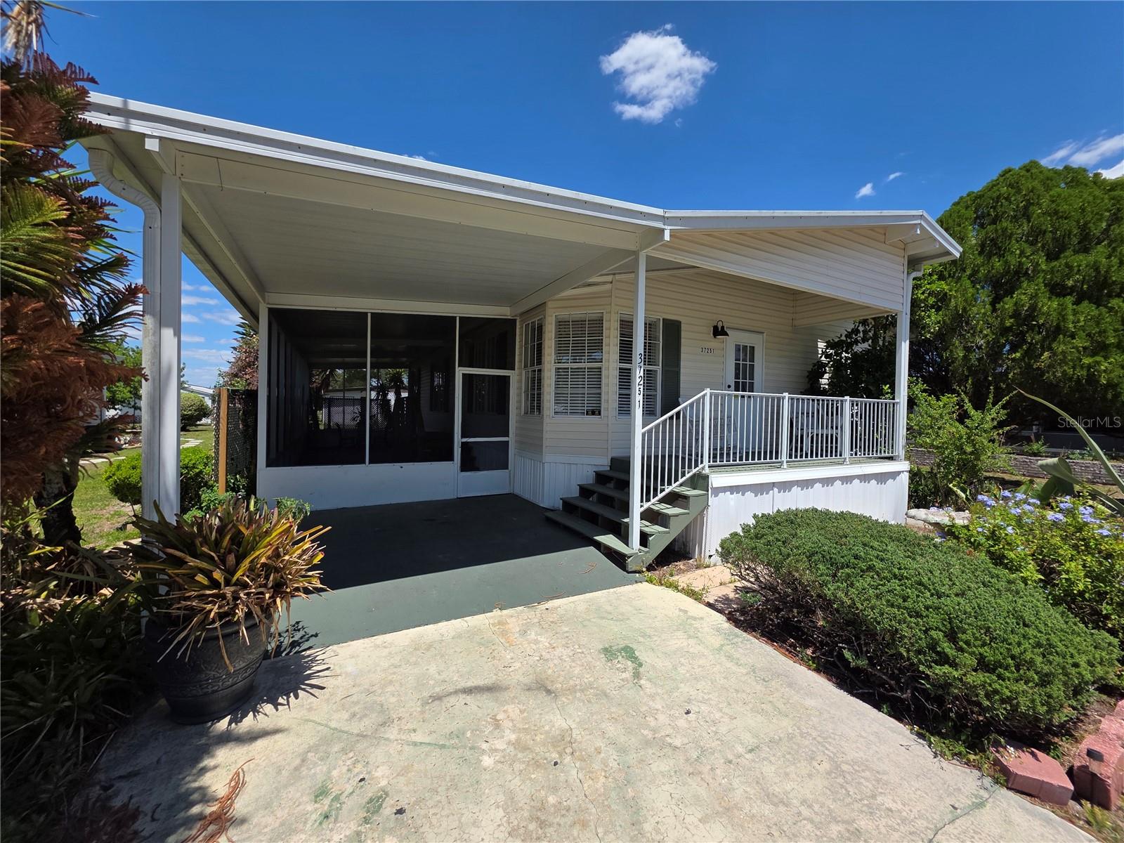 37251 Lois Avenue, FL