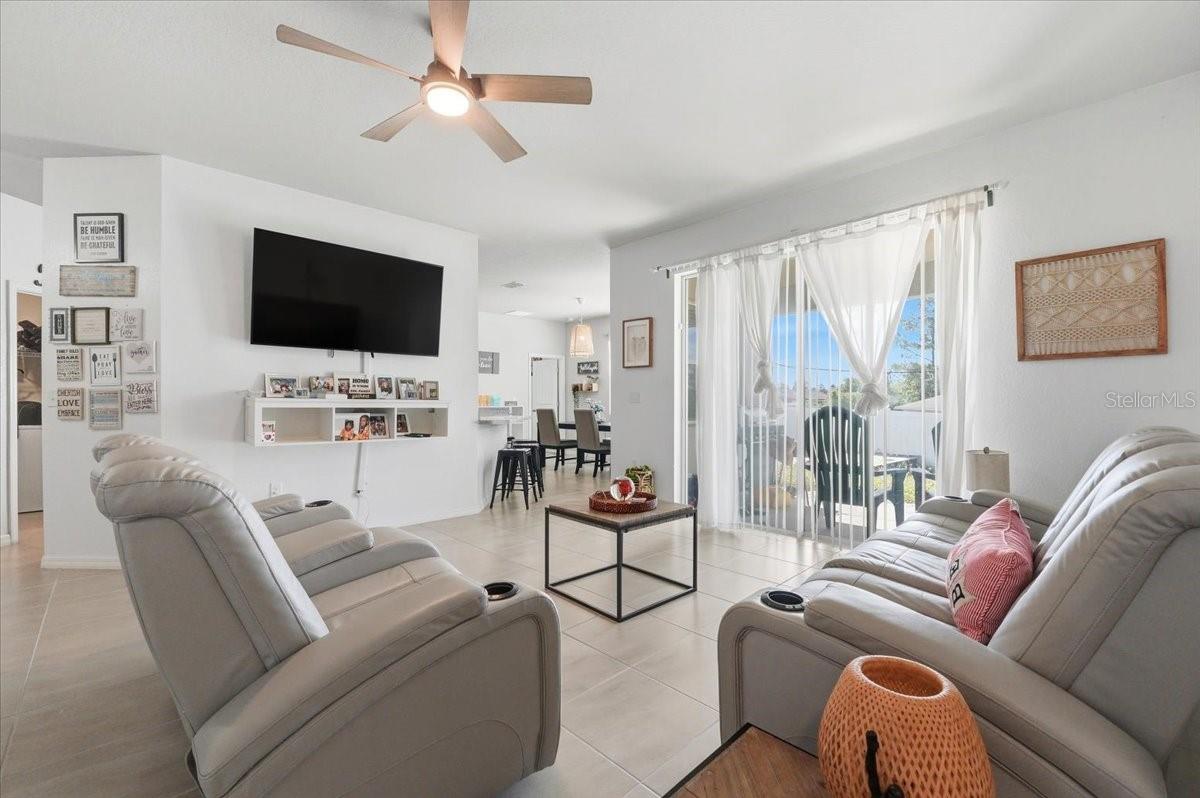 219 Maple Drive, FL