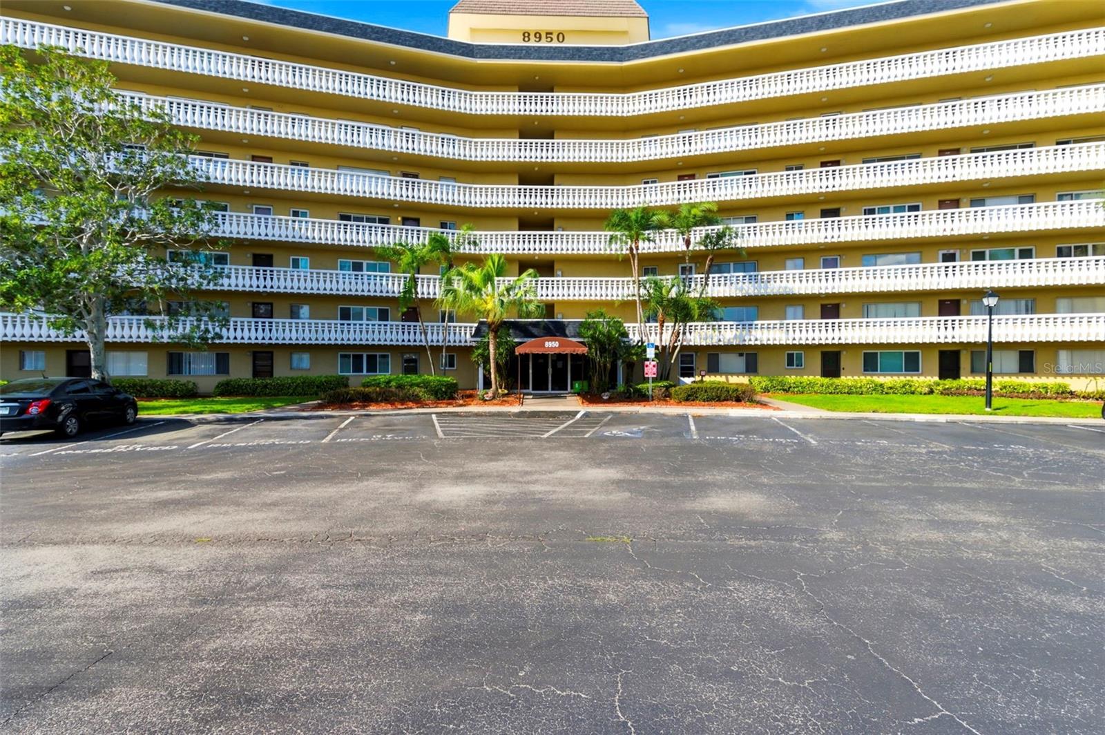 8950 Park Boulevard, FL