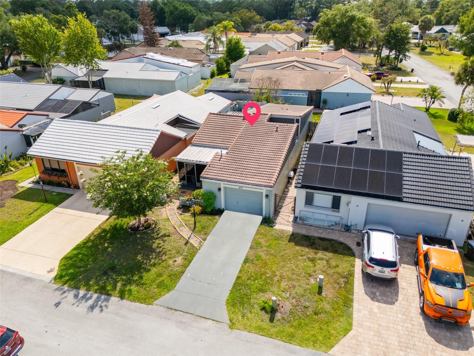 277 Mariposa, FL