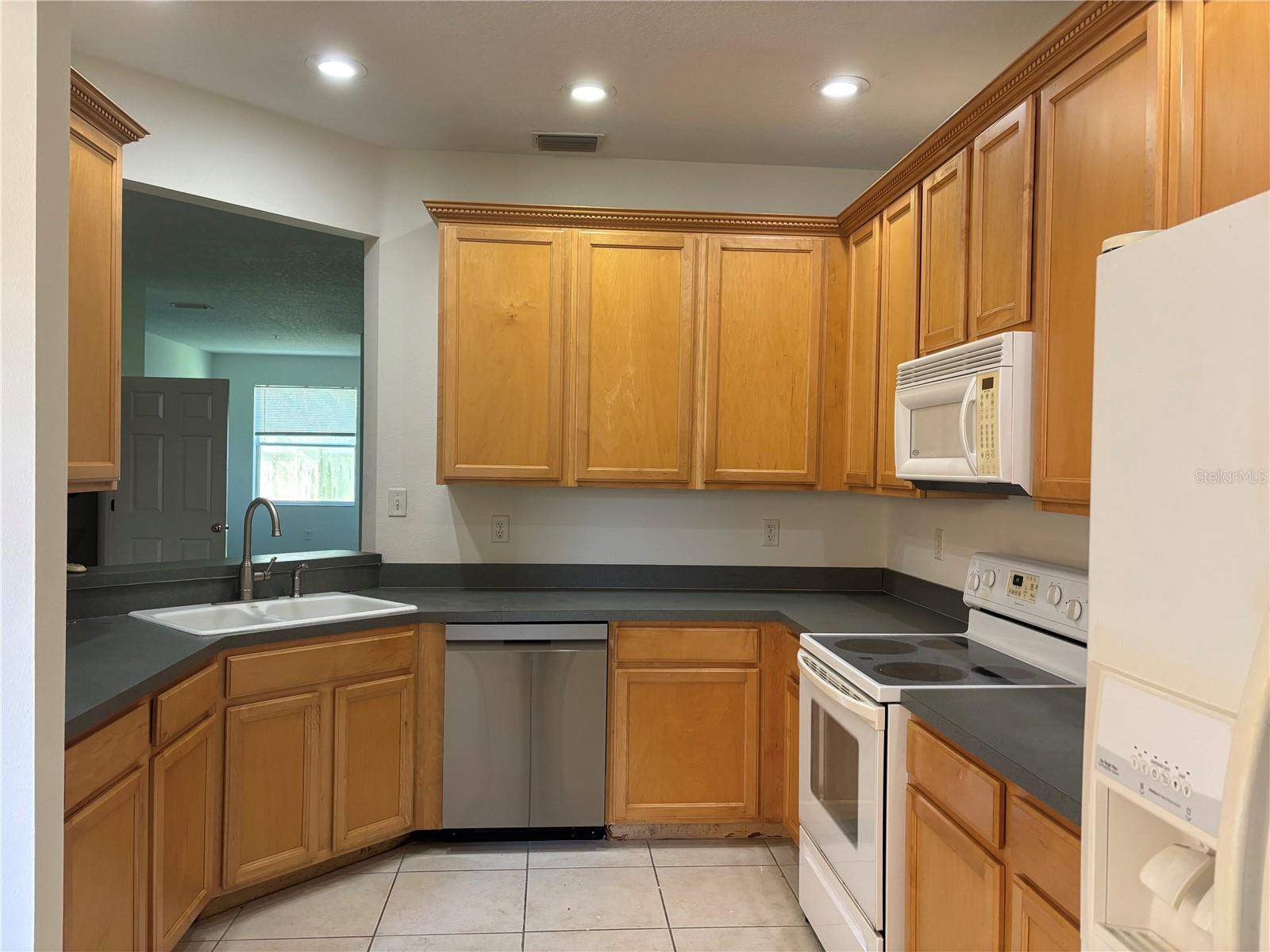 3429 Parkridge Circle, FL