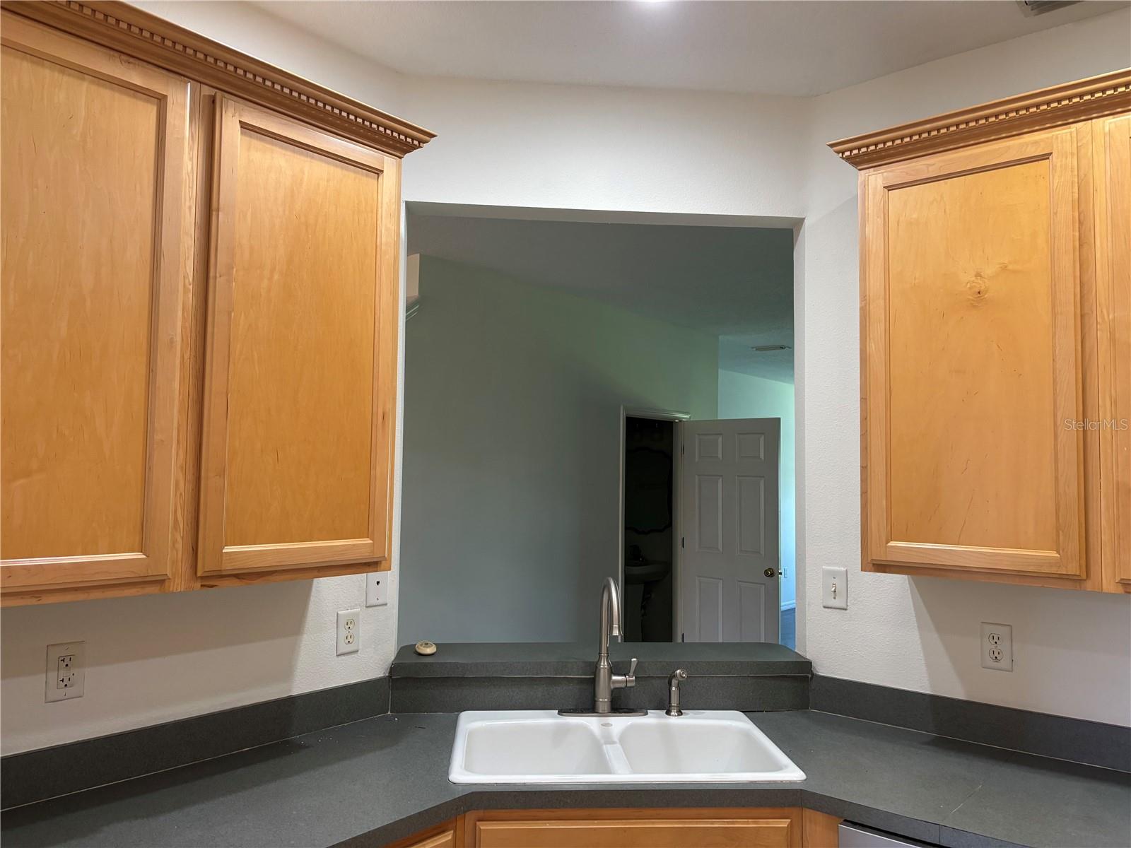 3429 Parkridge Circle, FL