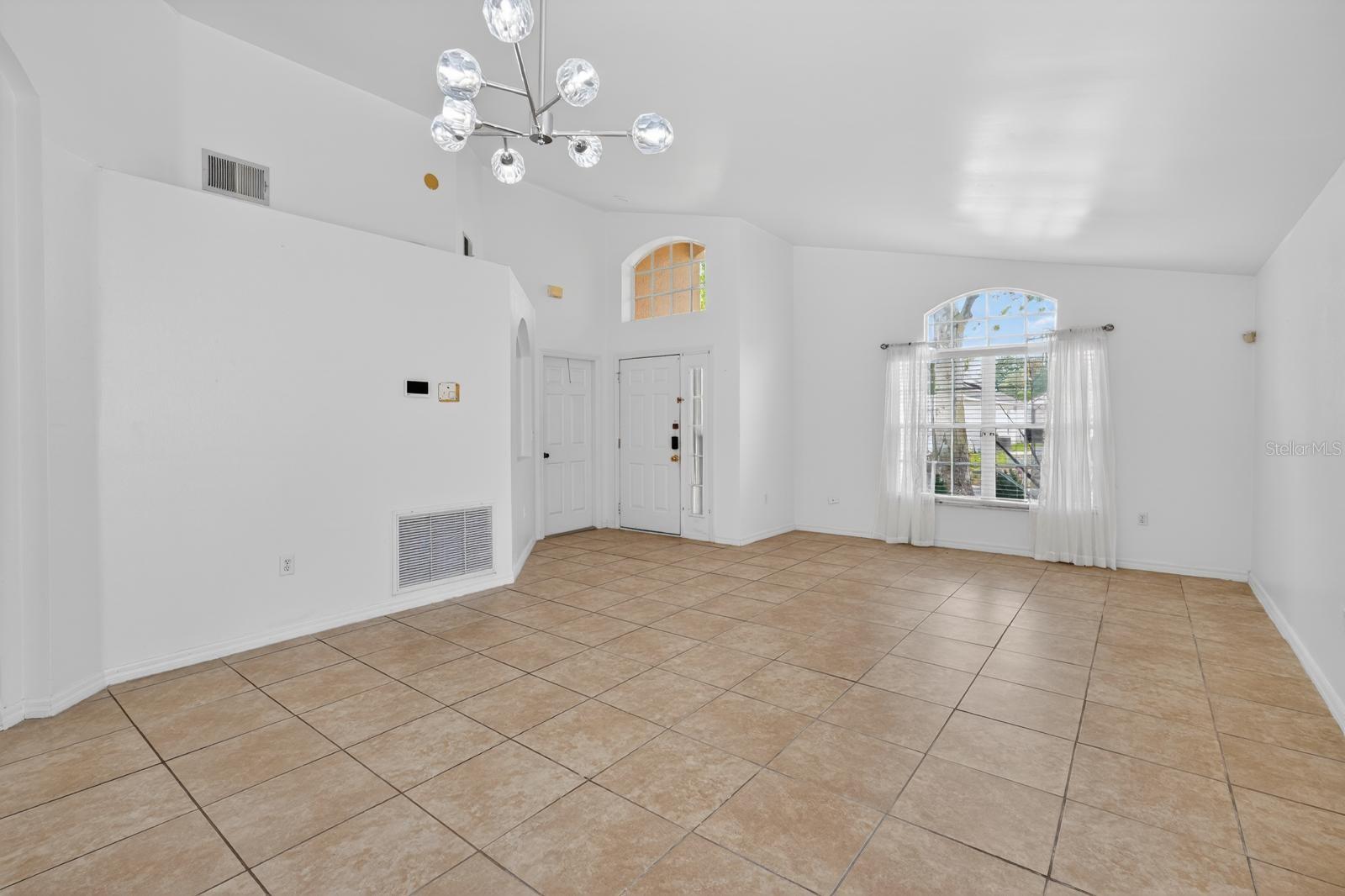 419 Buckingham Cir, FL