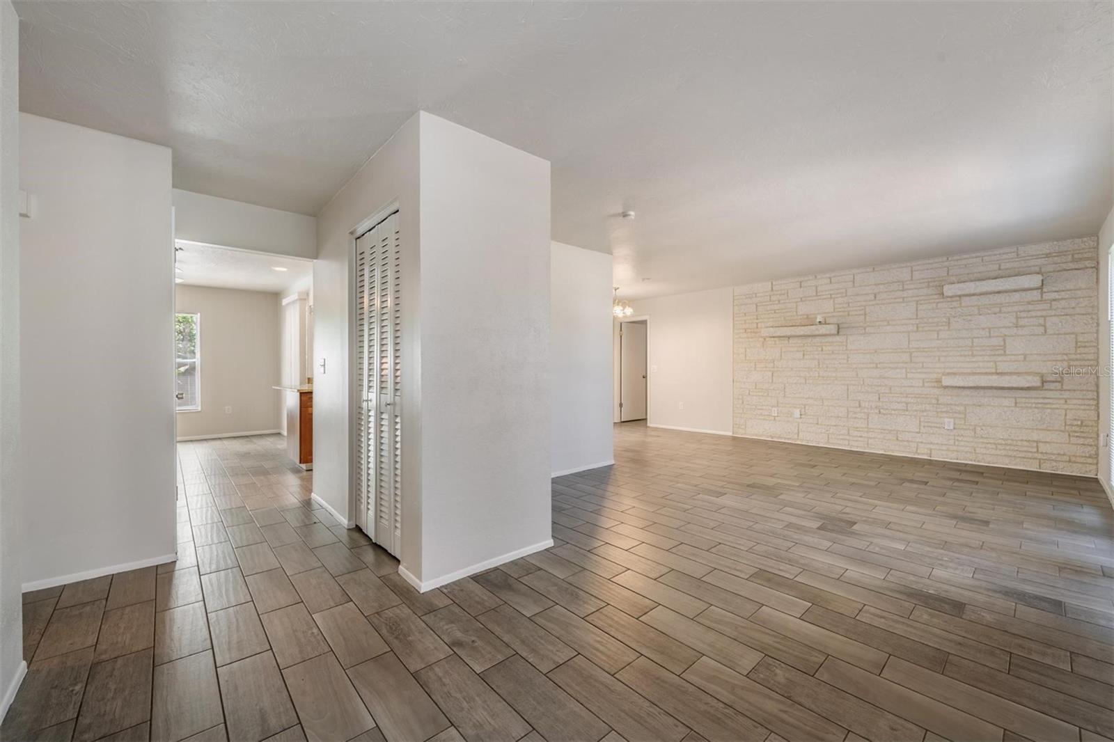 1124 Danny Drive, FL