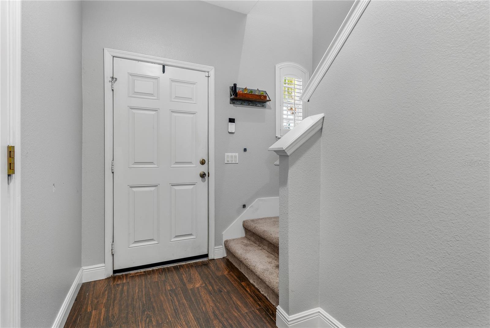 576 Pinebranch Circle, FL