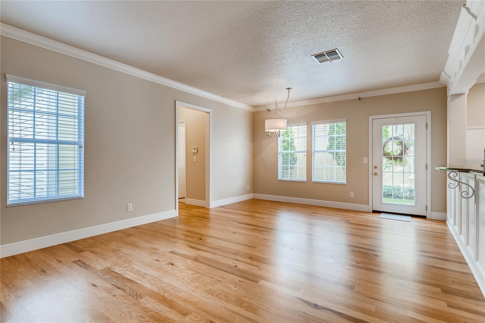 730 Oak Shadows Road, FL
