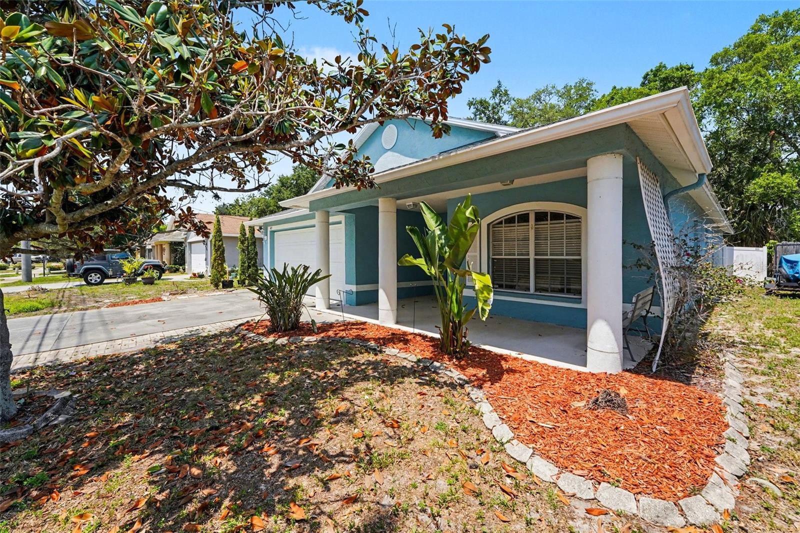 447 Dixie Highway, FL