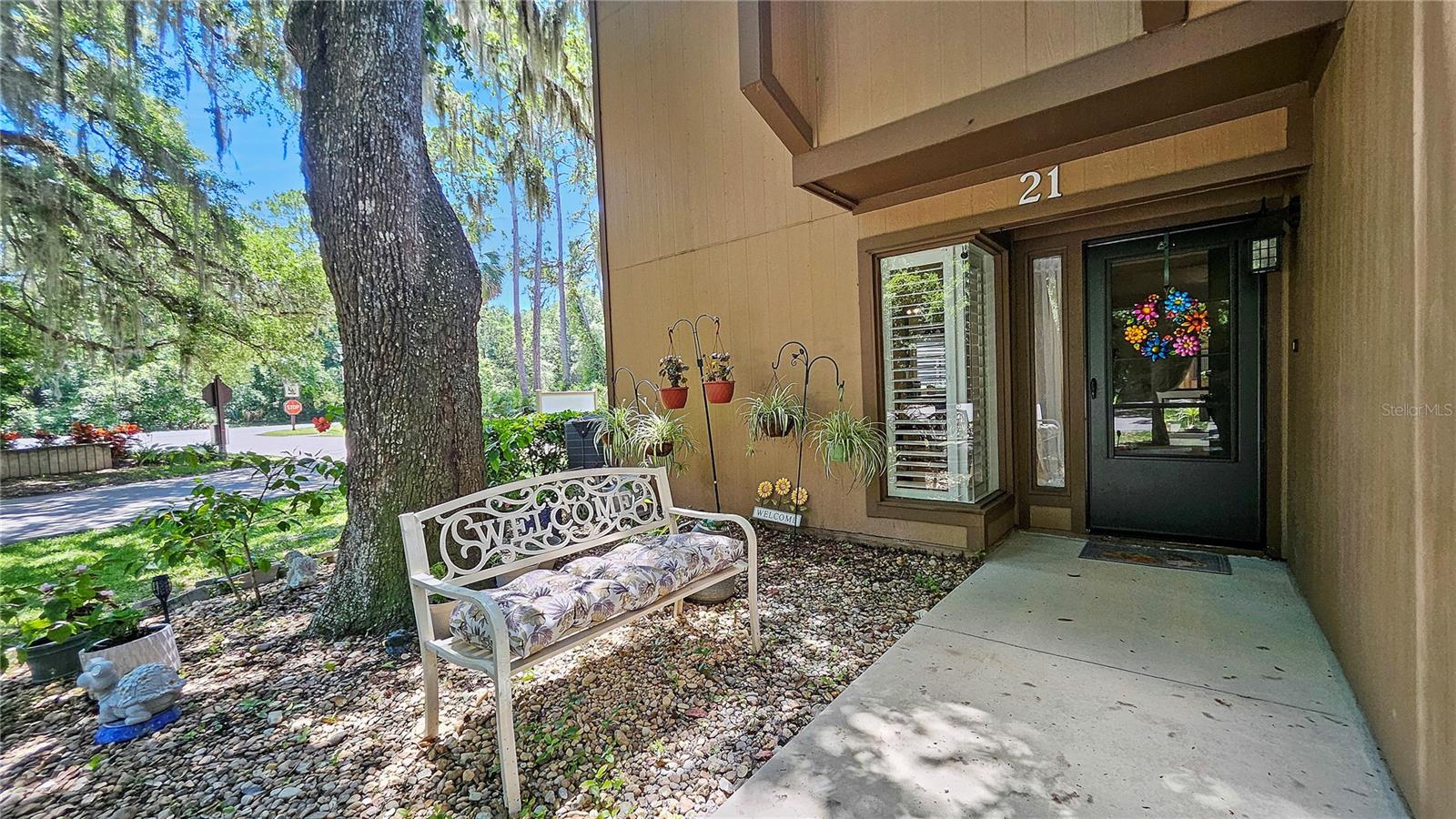 21 Mid Pines Circle, FL