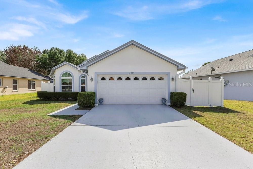 2955 Red Oak Drive, FL
