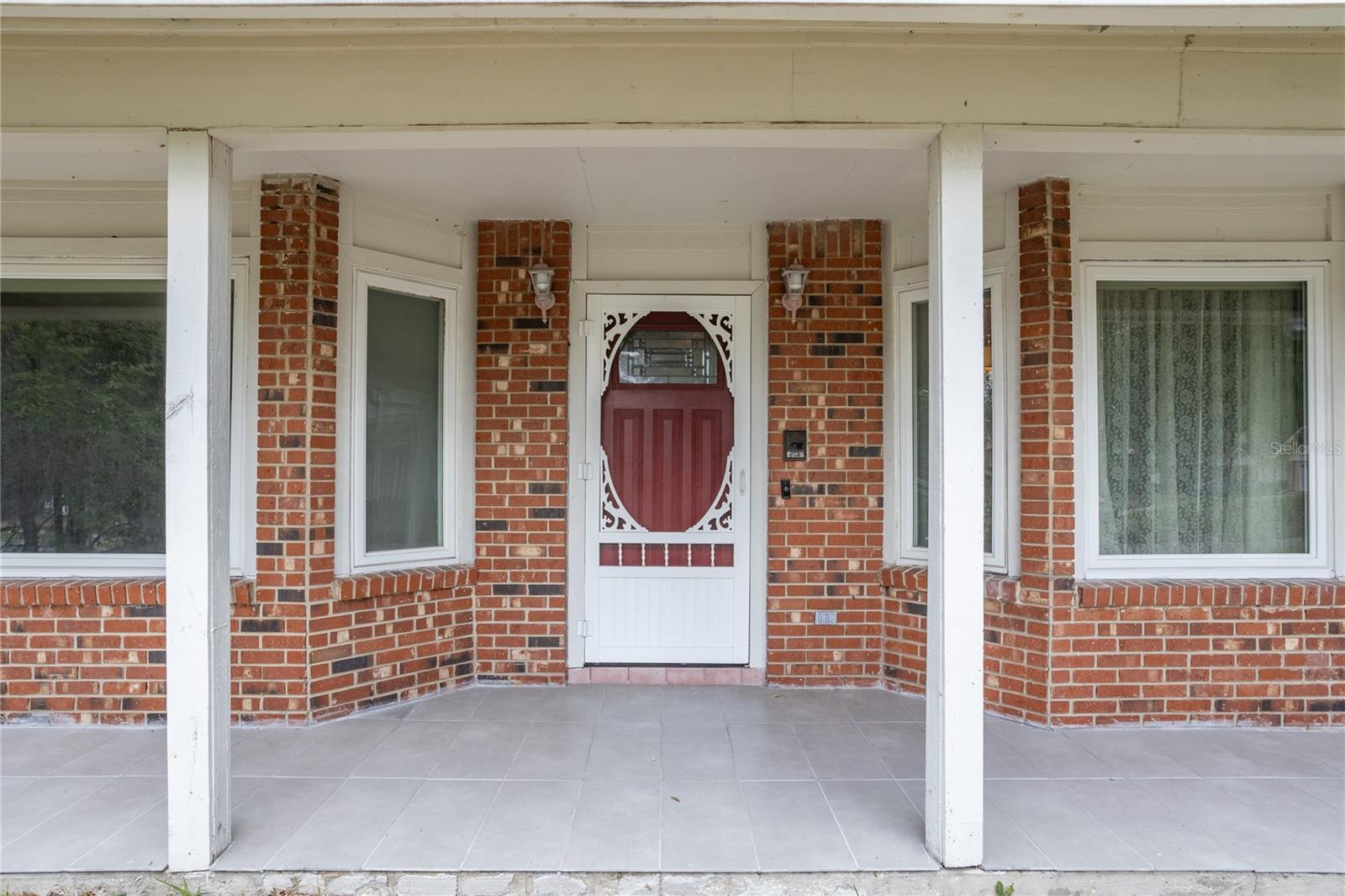 5009 Scarsdale Manor Lane, FL