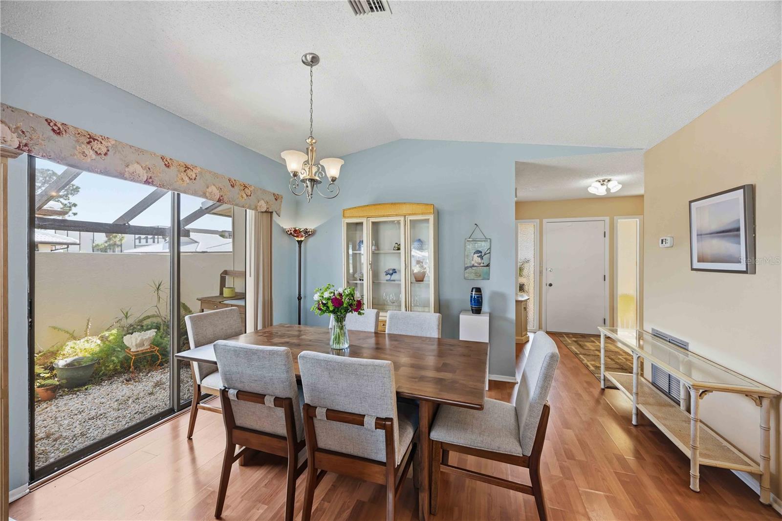 38 Pebble Rock Drive, FL
