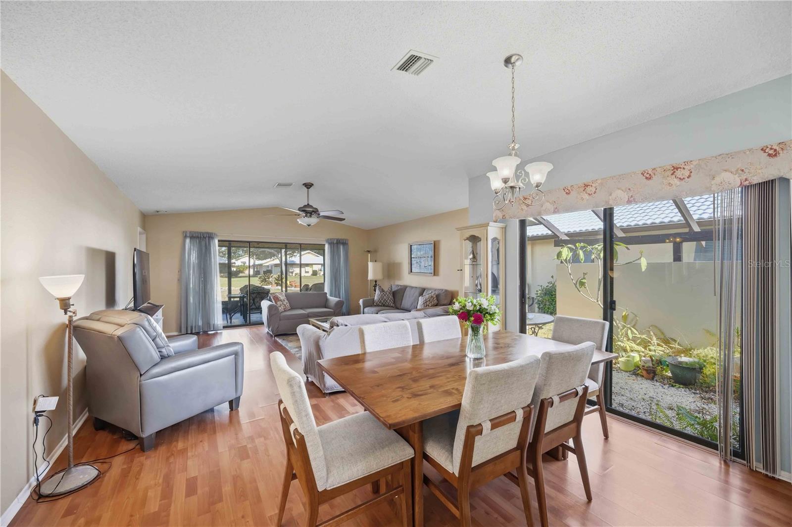 38 Pebble Rock Drive, FL