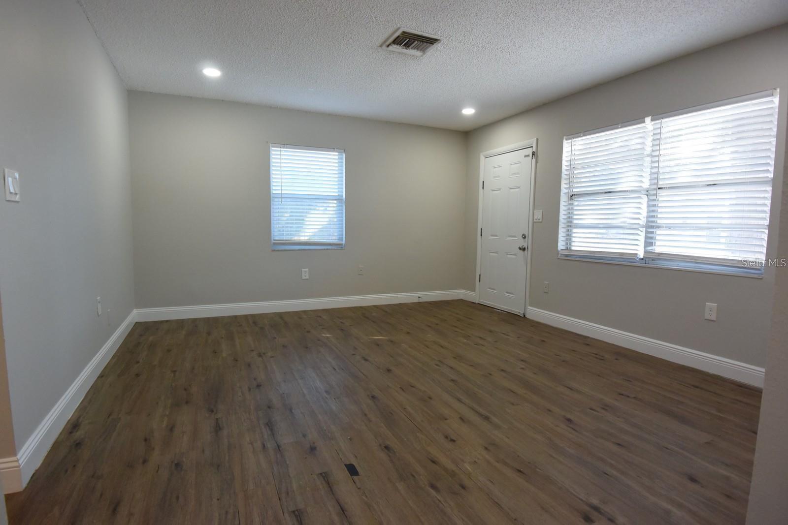5845 Elm Street, FL