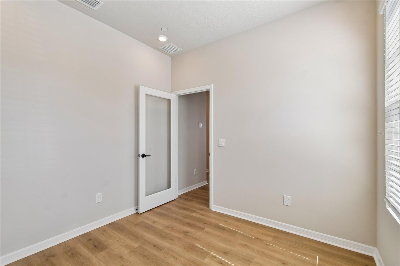 4337 Roush Avenue, FL