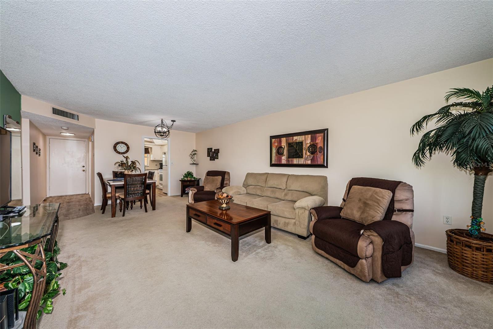 4725 Cove Circle, FL
