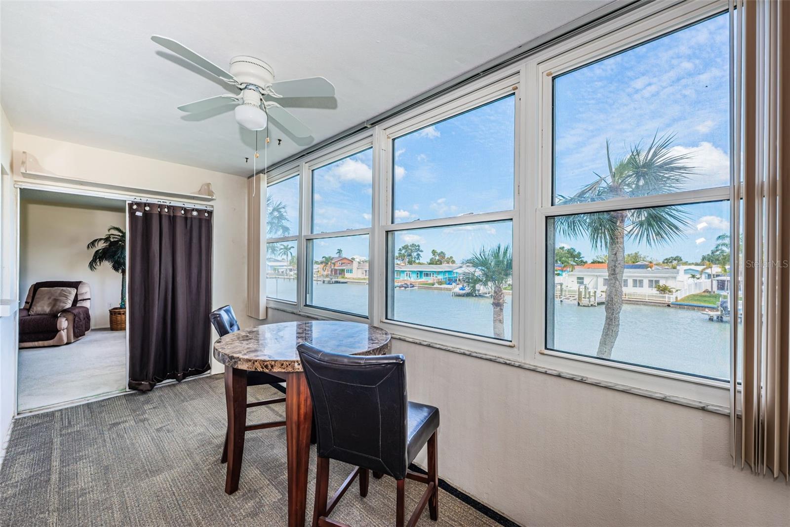 4725 Cove Circle, FL