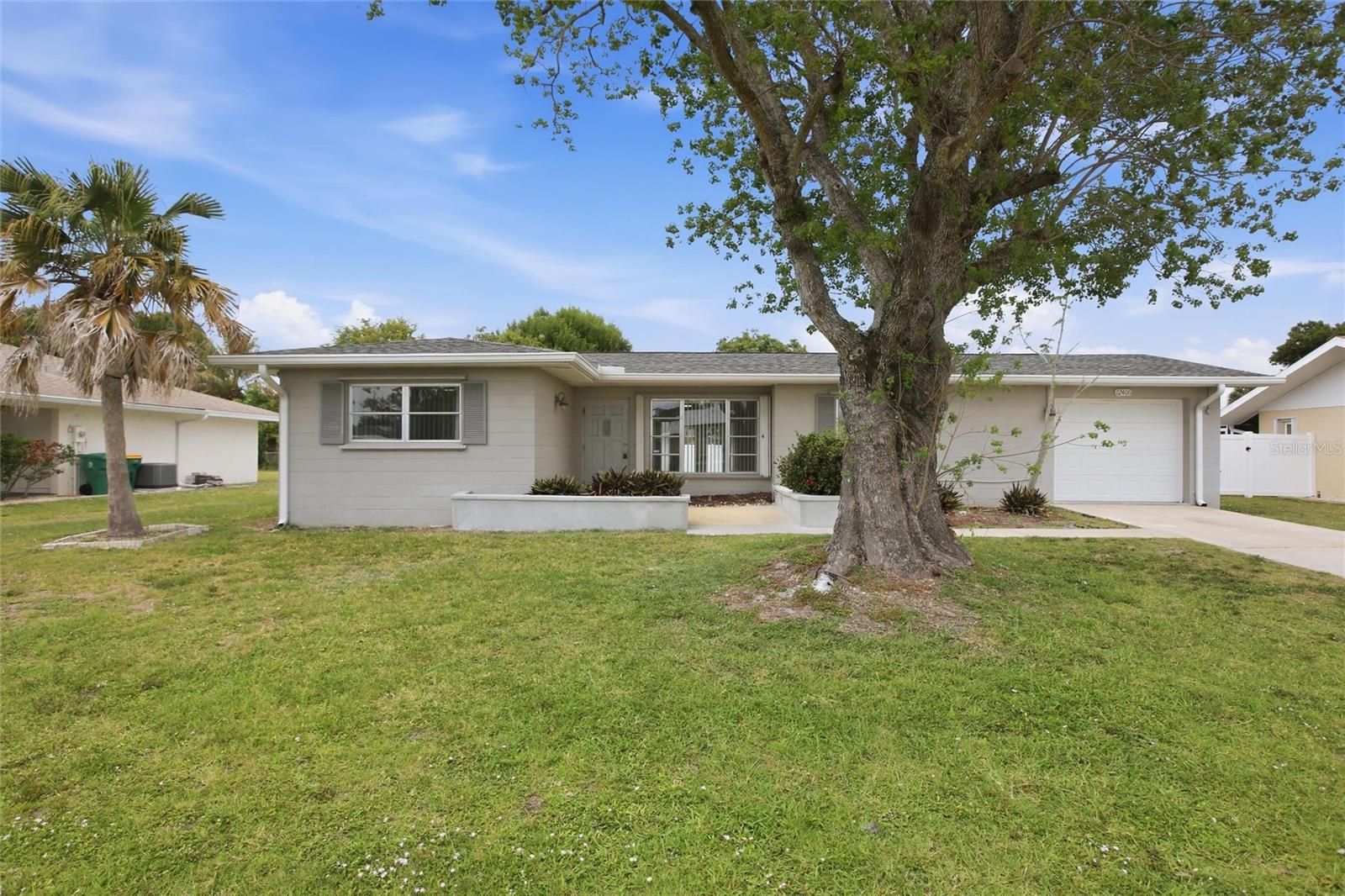 22406 New York Avenue, FL