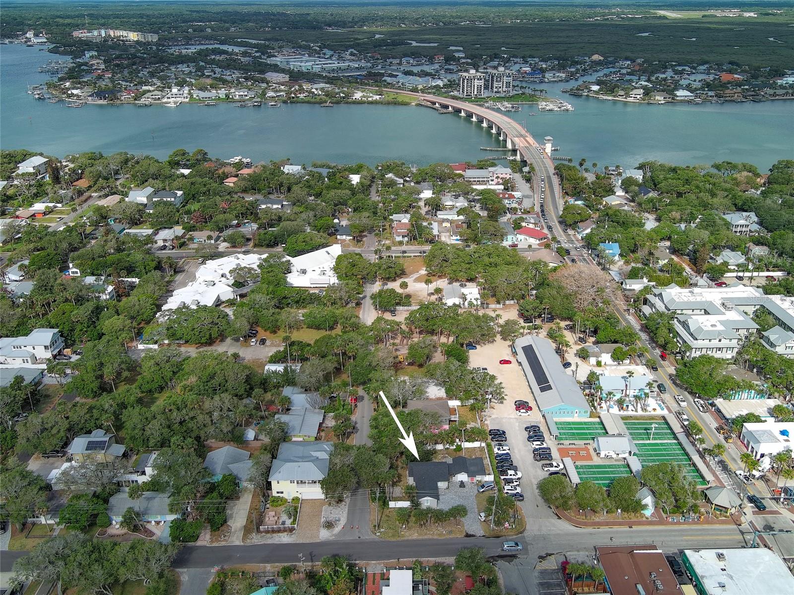 200 Pine Street, FL
