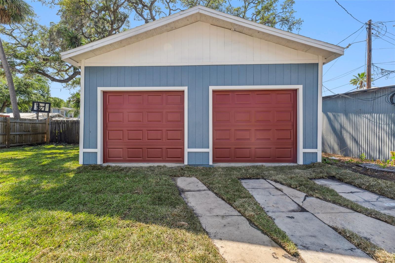 307 Newport #1-2 Avenue, FL