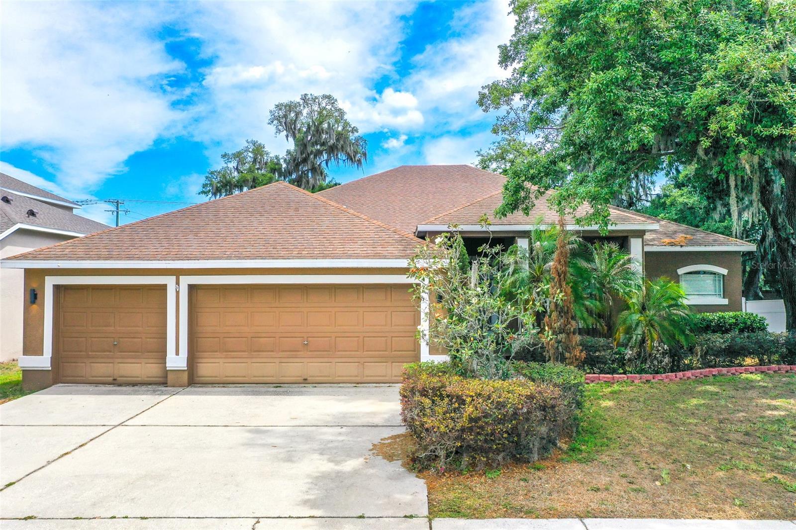 2539 Centennial Falcon Drive, FL