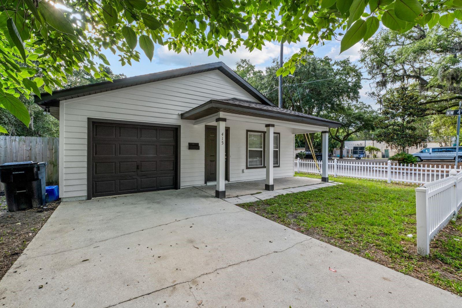 415 10th Street, FL