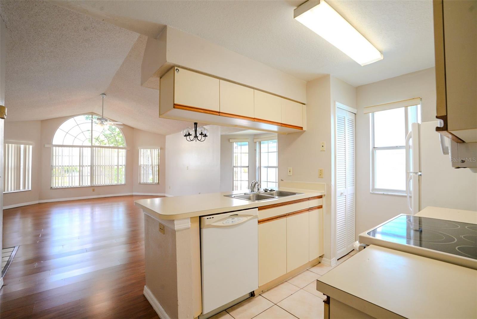 2747 Poinciana Boulevard, FL