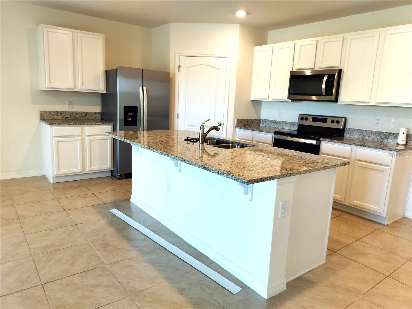 405 Noble Avenue, FL