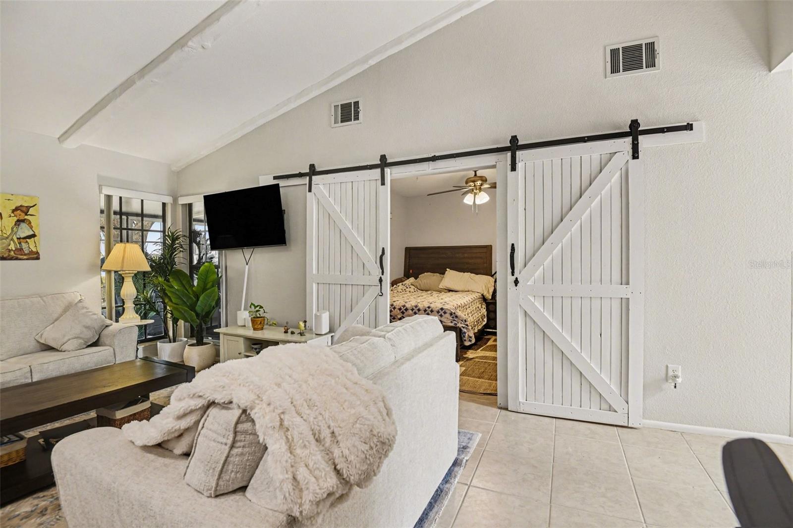 5401 Brassy Loop, FL