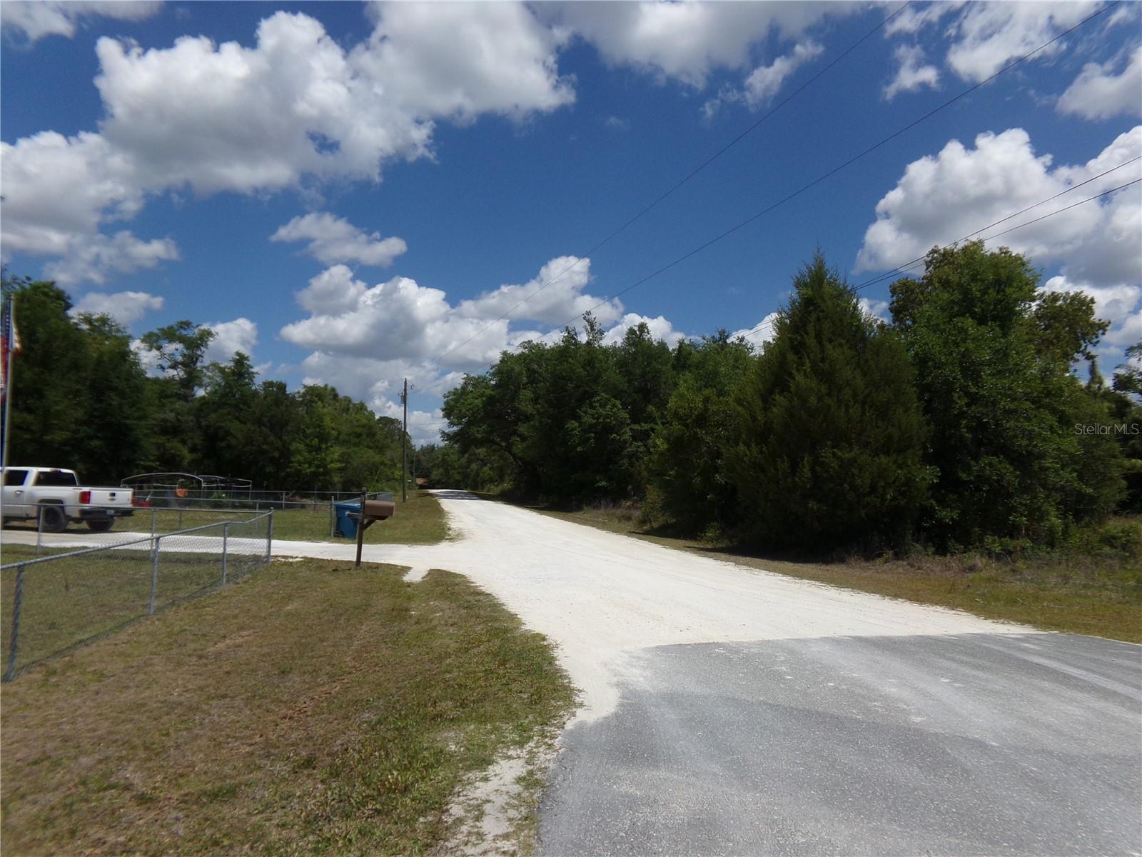 Knoxville Drive, FL