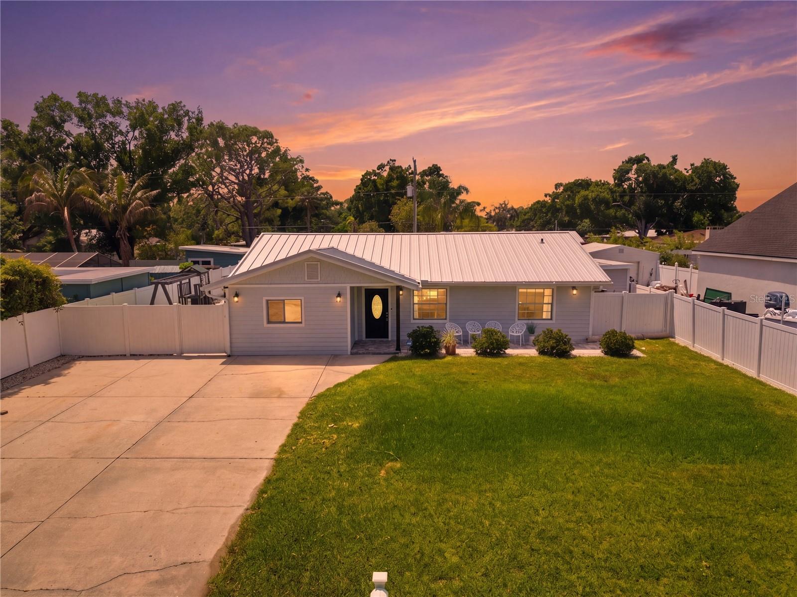 1057 Willis Avenue, FL
