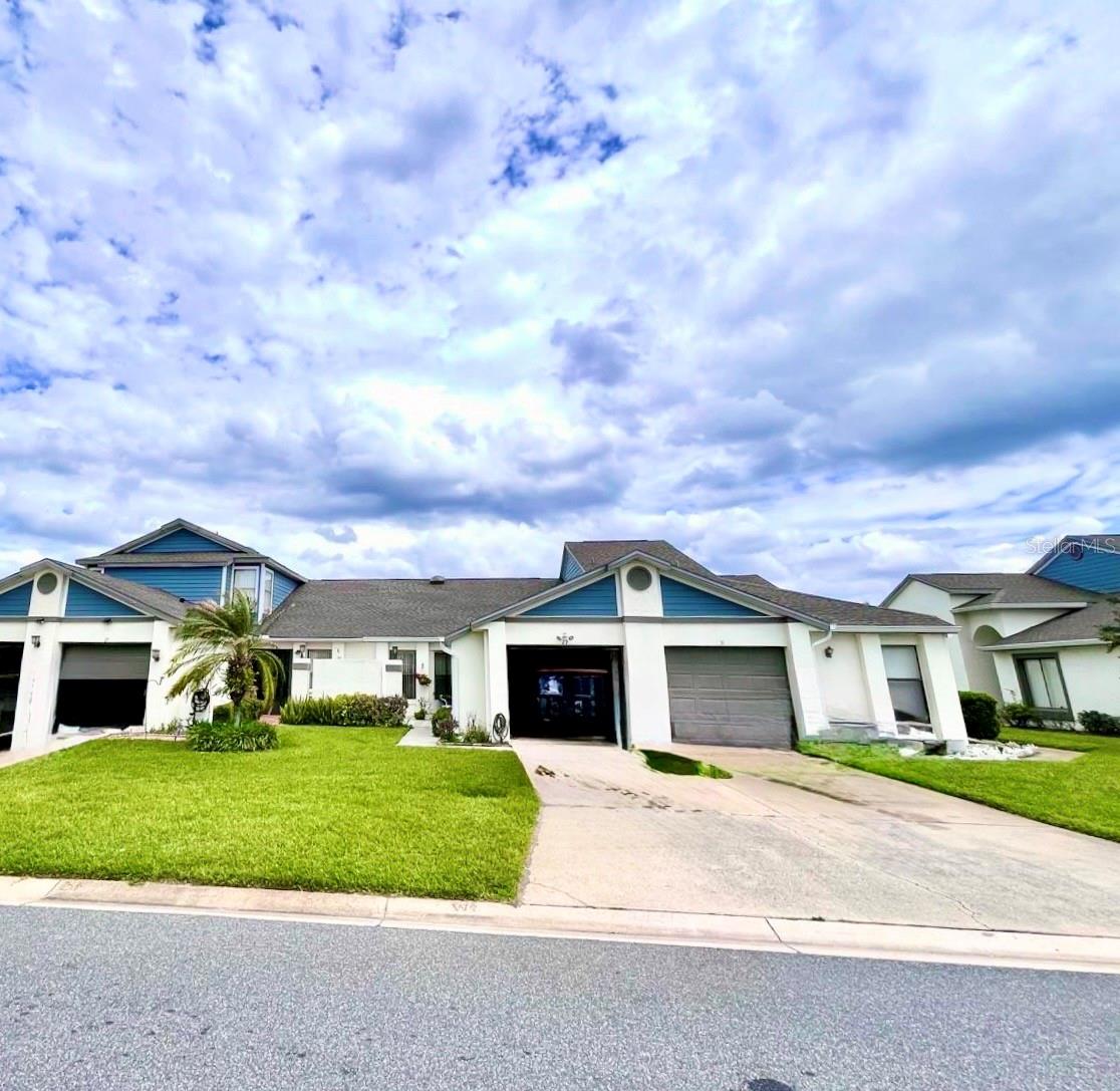 29 Lakepointe Circle, FL