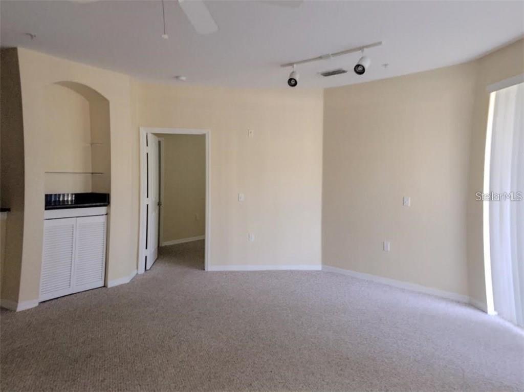 1100 Lake Shadow Circle, FL
