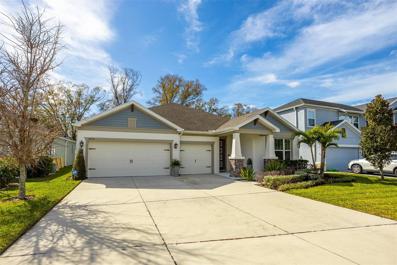 4914 Lakeshore Oaks Court, FL