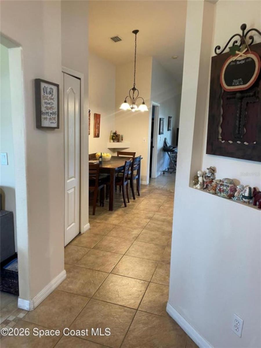616 Peachtree Street, FL