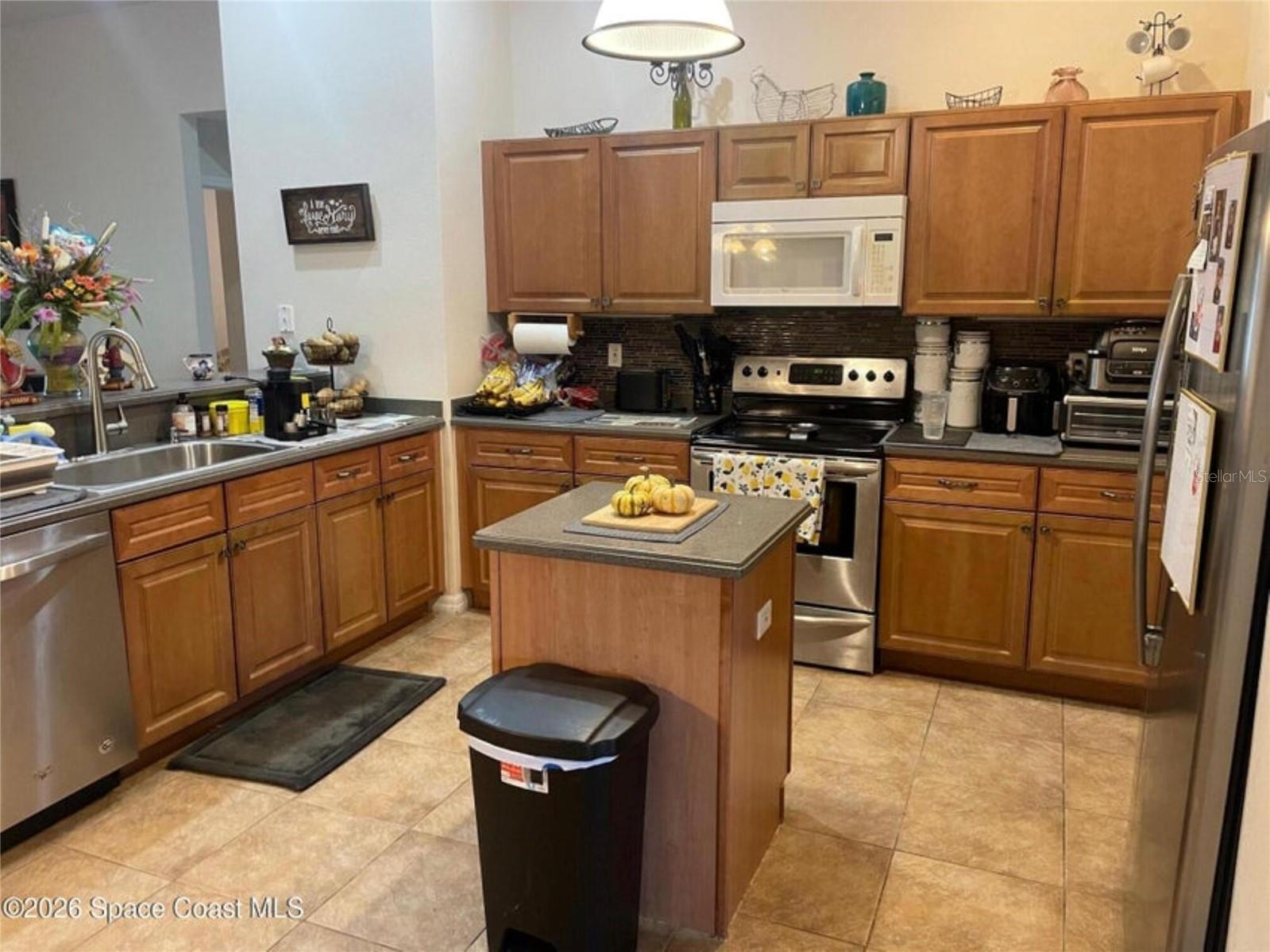 616 Peachtree Street, FL