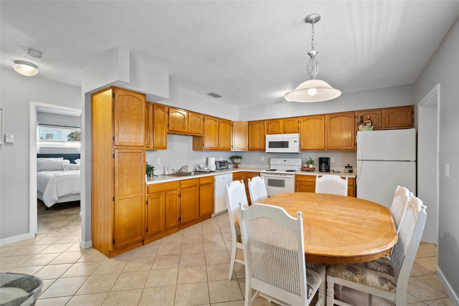 380 Base Avenue, FL