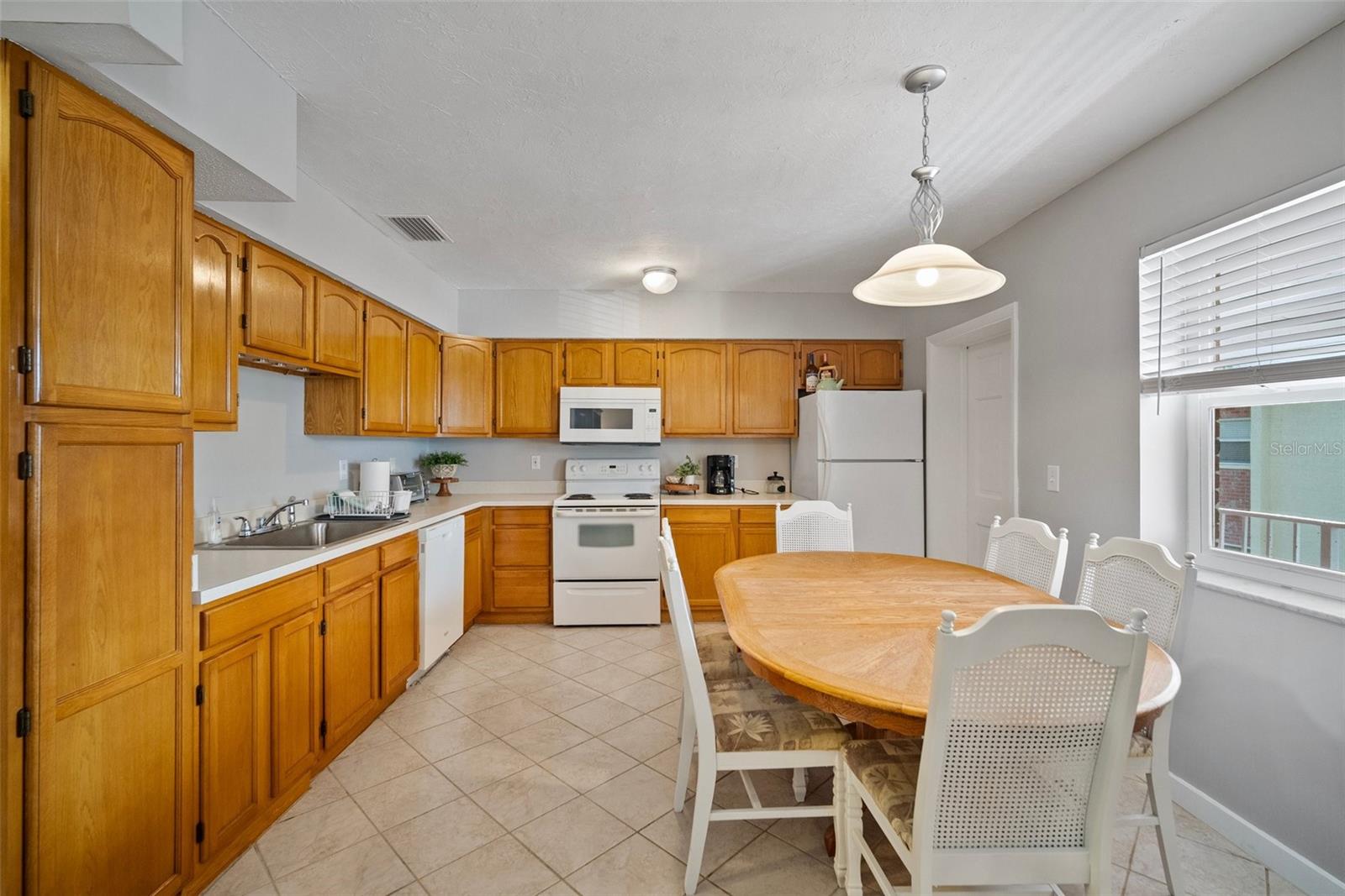 380 Base Avenue, FL