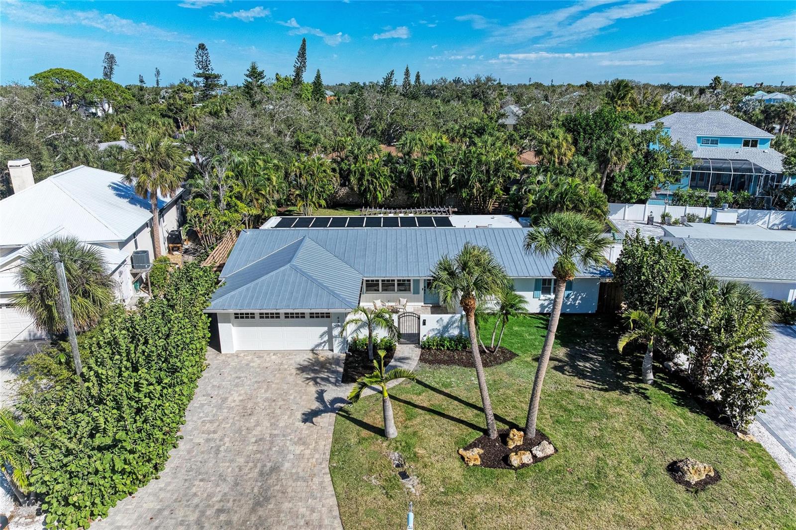 431 Island Circle, FL